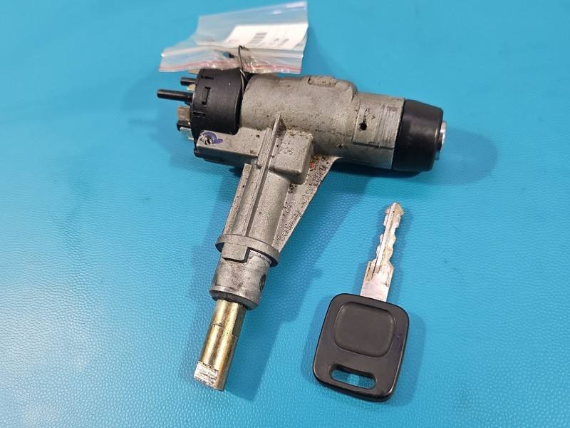 Замок запалювання Audi 80 B4 893905851D
