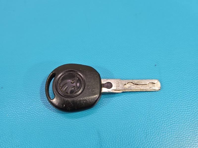 Замок запалювання Skoda Citigo — фото деталі 10