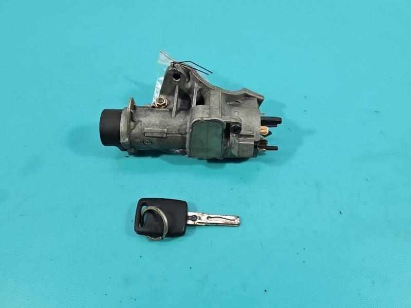Замок зажигания Audi A3 8L — фото детали 2