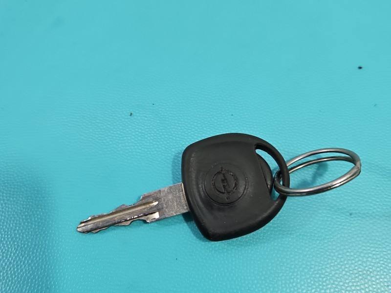 Замок зажигания Opel Astra F — фото детали 10