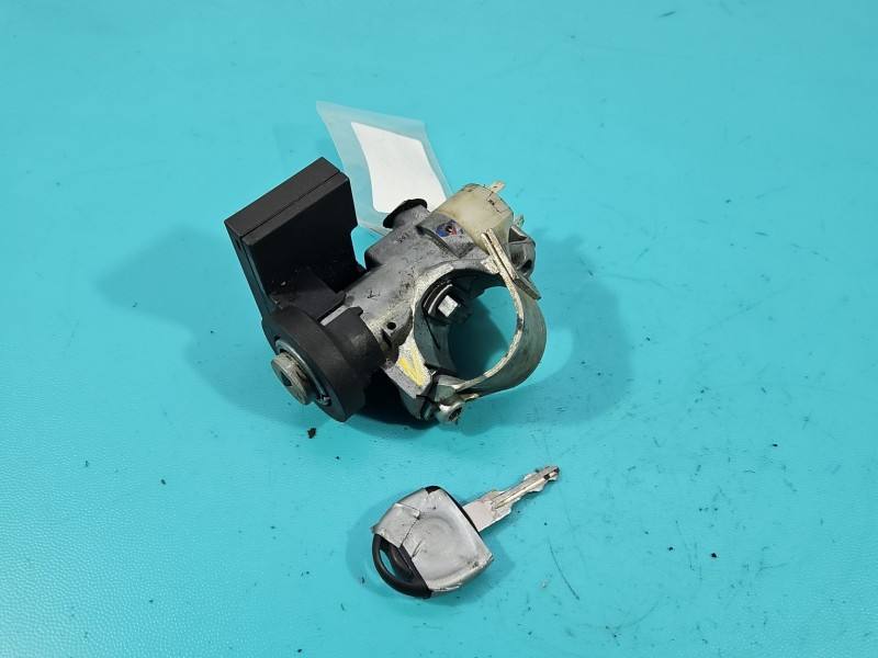 Замок запалювання Opel Astra F 90506090