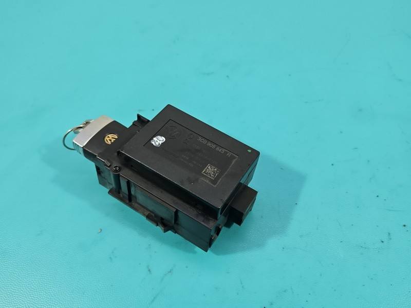 Замок запалювання Volkswagen Passat B6 3C0905843R