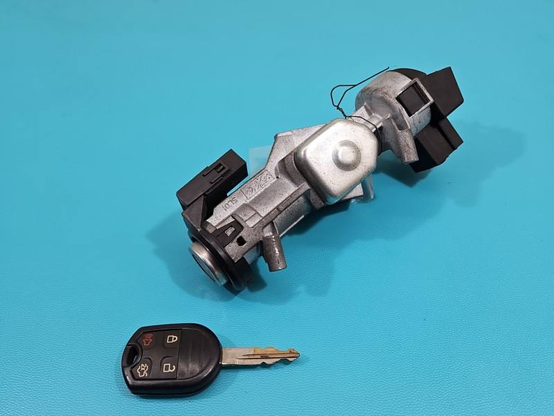 Замок запалювання Ford Mustang AA83-3F880-AA