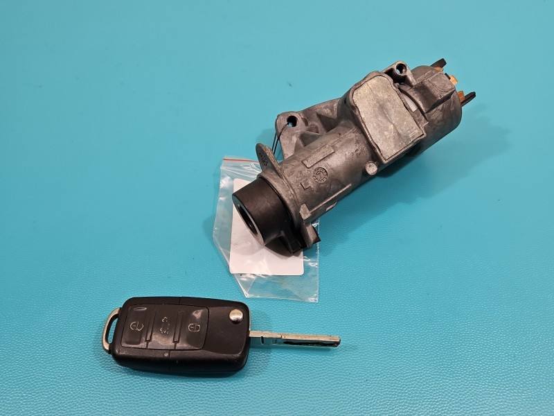Замок зажигания Skoda Fabia 2 4B0905851C