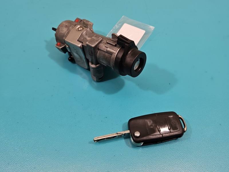 Замок запалювання Skoda Superb 1 4B0905851F