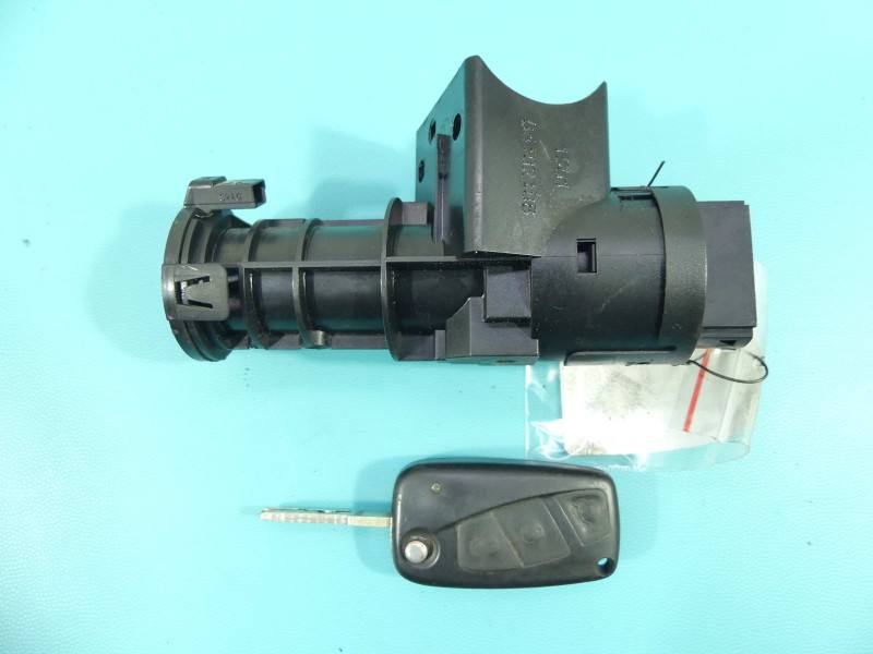 Замок запалювання Fiat Idea 00467601520
