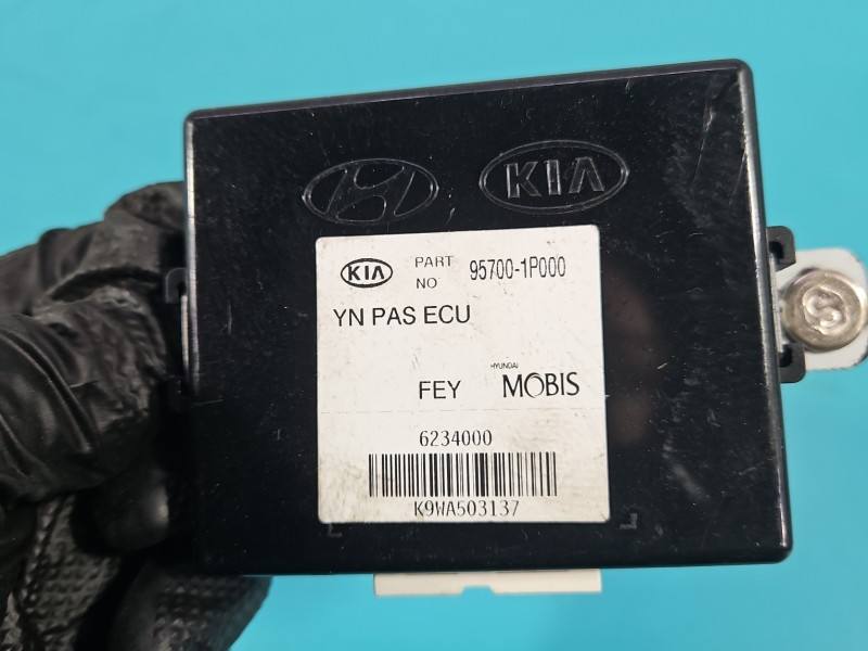 Блок керування парктроніком Kia Venga 95700-1P000 — фото деталі 5