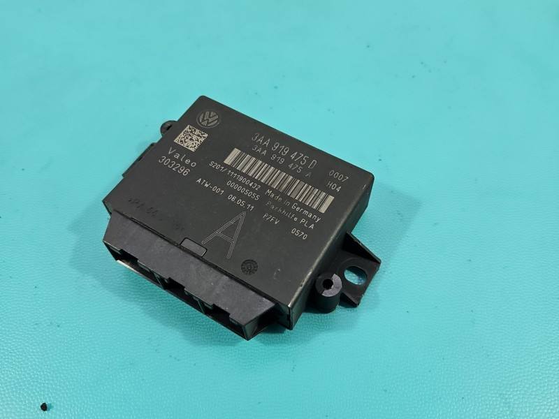 Блок керування парктроніком Volkswagen Passat B7 3AA919475D