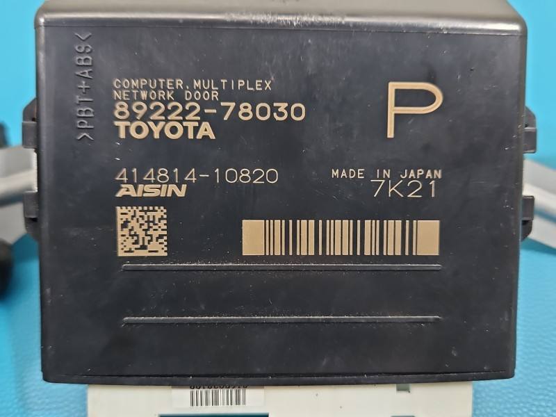 Блок керування парктроніком Lexus NX 89222-78030P — фото деталі 3