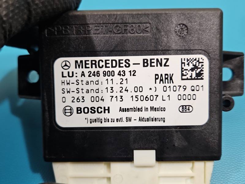 Блок керування парктроніком Mercedes A W176 A2469004312 — фото деталі 3