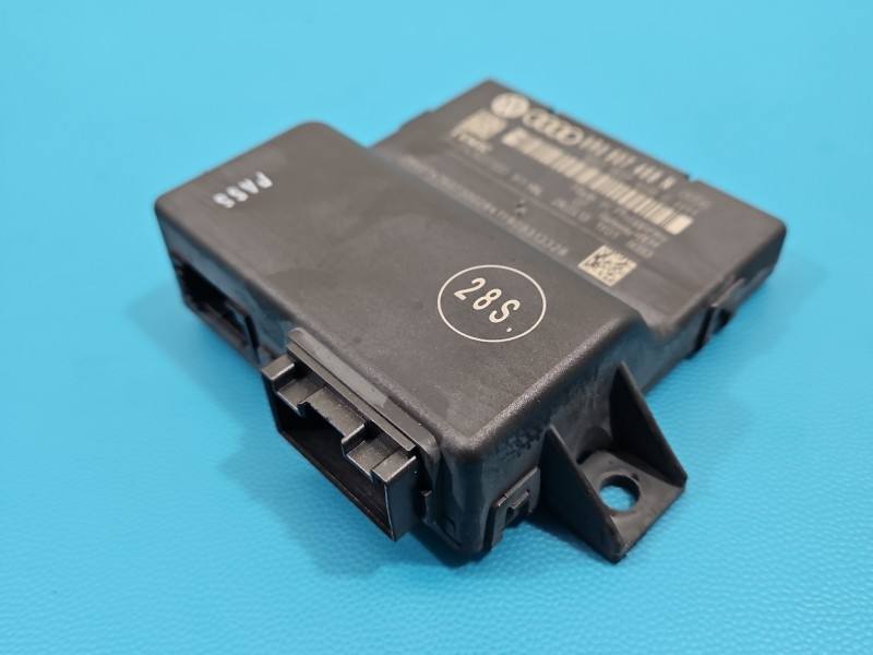Блок управления парктроником Audi Q5 8R0907468C