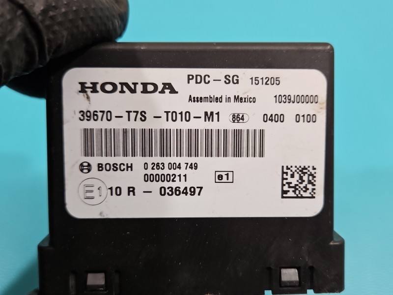 Блок керування парктроніком Honda HR-V 39670-T7S-T010-M1 — фото деталі 3