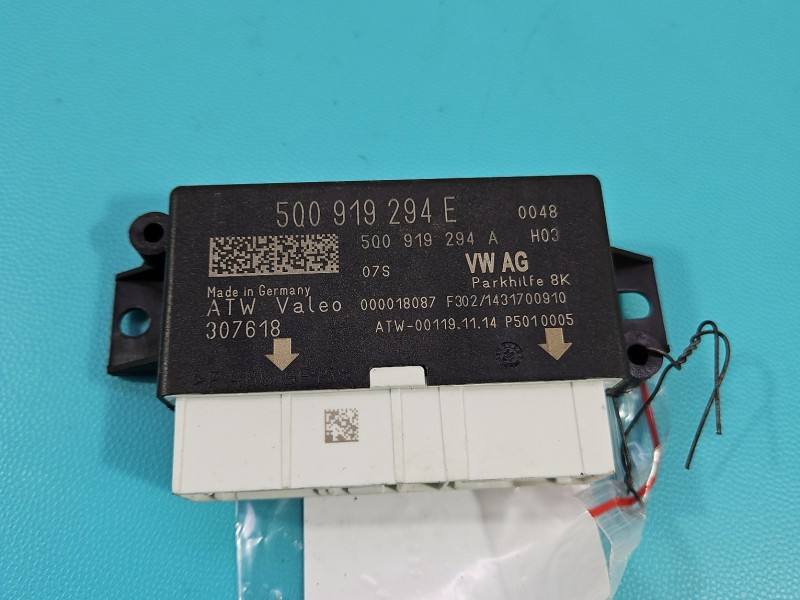 Блок керування парктроніком Volkswagen Golf 7 5Q0919294E