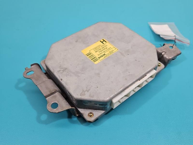 Блок керування парктроніком Lexus RX 86792-48101