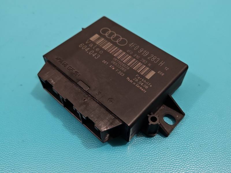 Блок керування парктроніком Audi A6 C6 4F0919283H