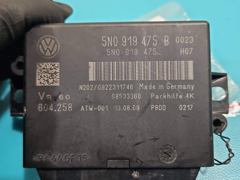 Блок управления парктроником Volkswagen Tiguan 5N0919475B — фото детали 3