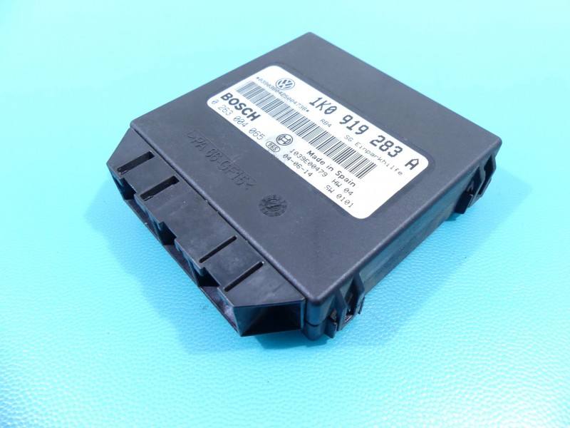 Блок керування парктроніком Volkswagen Golf 5 1K0919283A