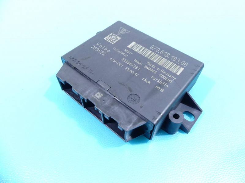 Блок керування парктроніком Porsche Panamera 97061818306