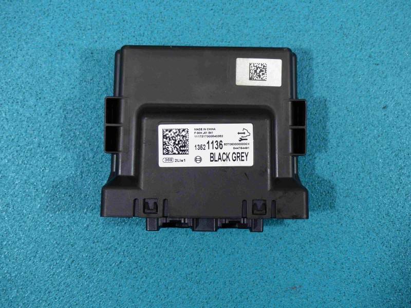 Блок керування парктроніком Opel Astra K 13521136