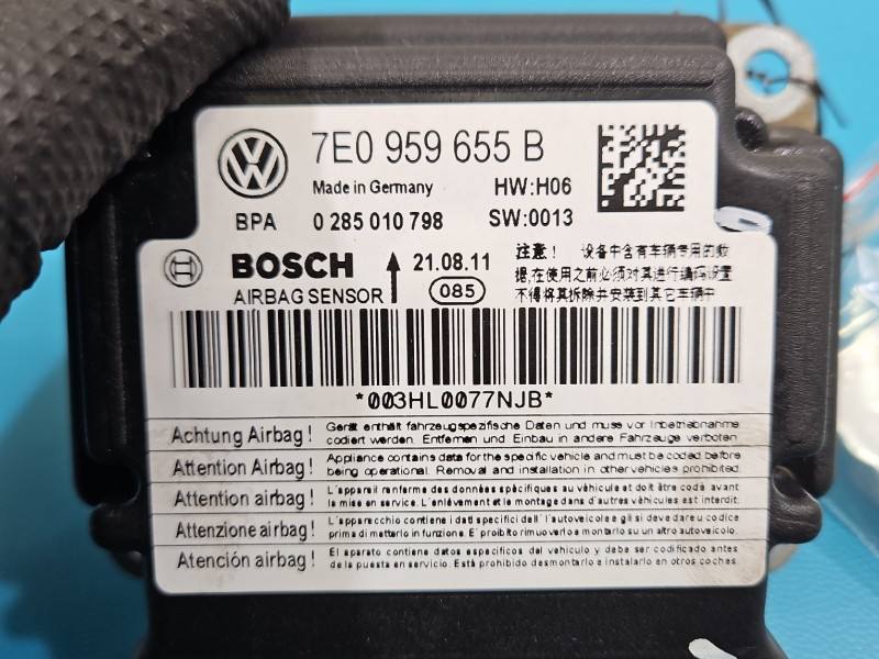 Блок керування Airbag Volkswagen Caddy 0285010798 — фото деталі 3