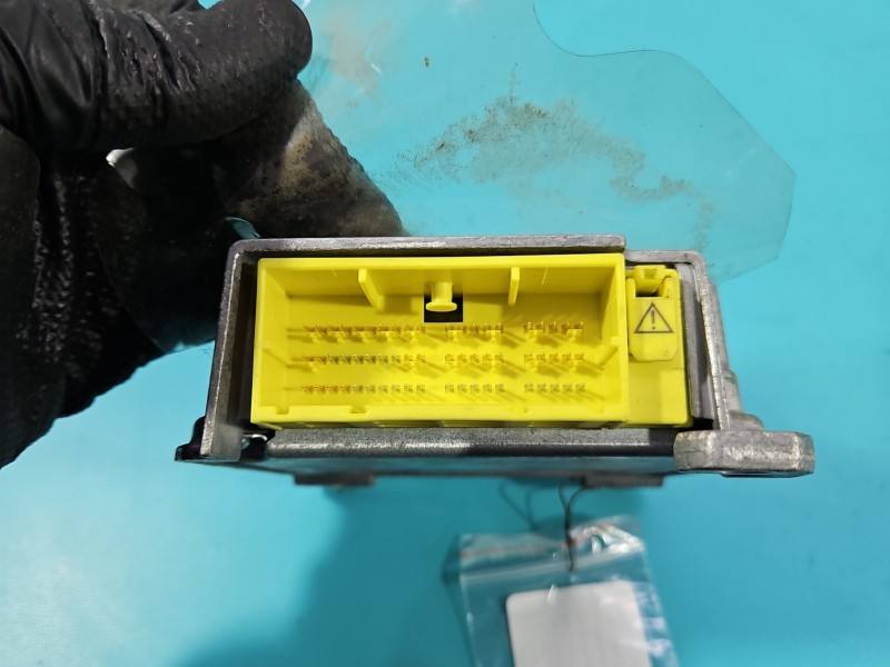 Блок керування Airbag Toyota Yaris 2 89170-0D210 — фото деталі 5