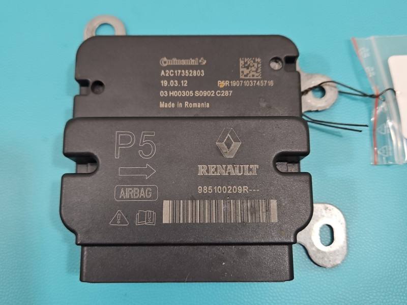 Блок керування Airbag Dacia Duster 985100209R — фото деталі 2