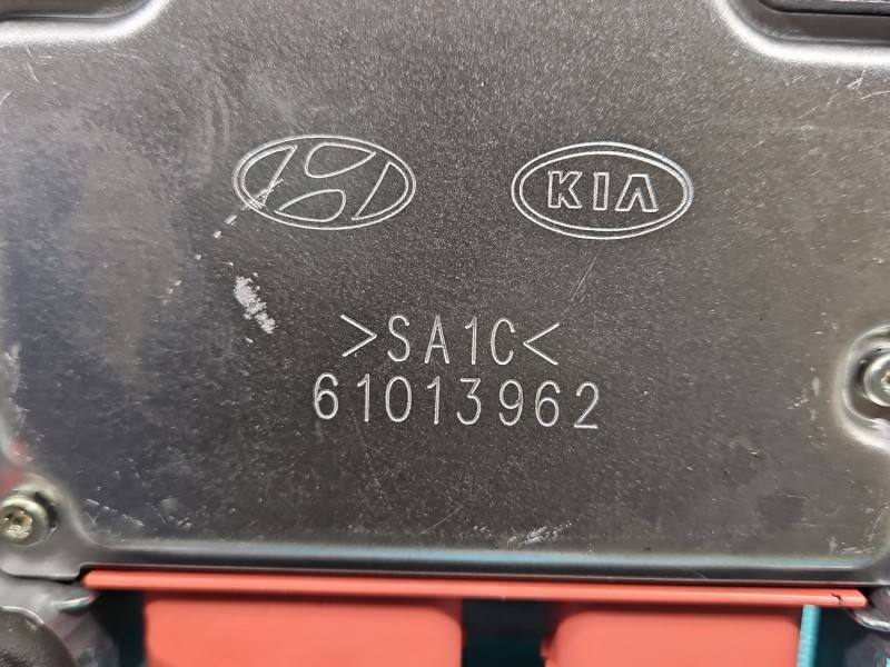 Блок управления Airbag Hyundai I40 95910-3Z300 — фото детали 6