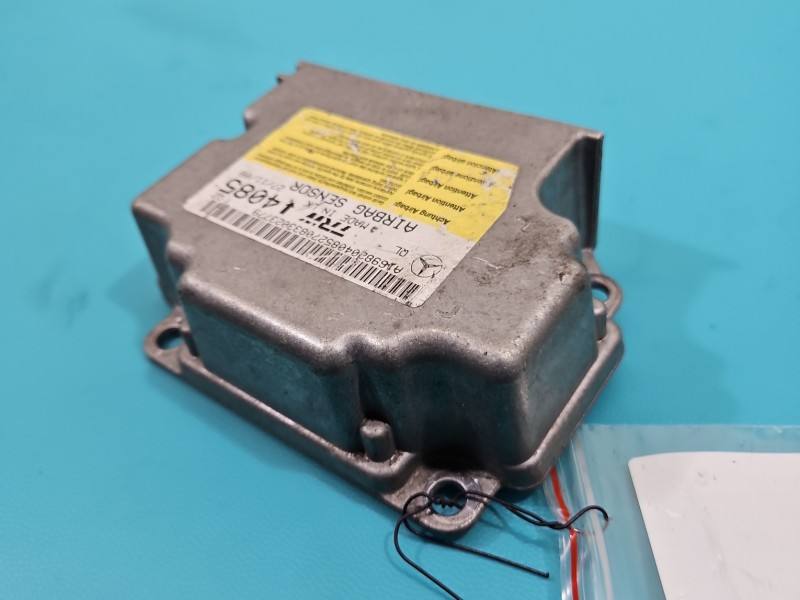Блок керування Airbag Mercedes B W245 A1698204085 — фото деталі 3
