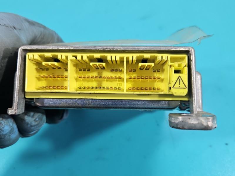 Блок керування Airbag Toyota Avensis T25 89170-05120 — фото деталі 5