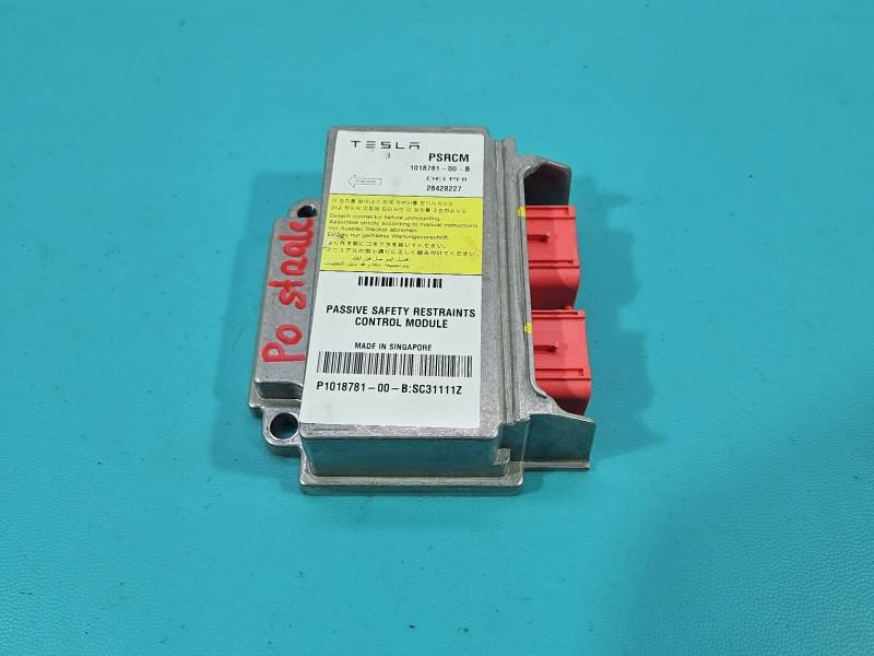 Блок керування Airbag Tesla Model S 1018781-00-B — фото деталі 2