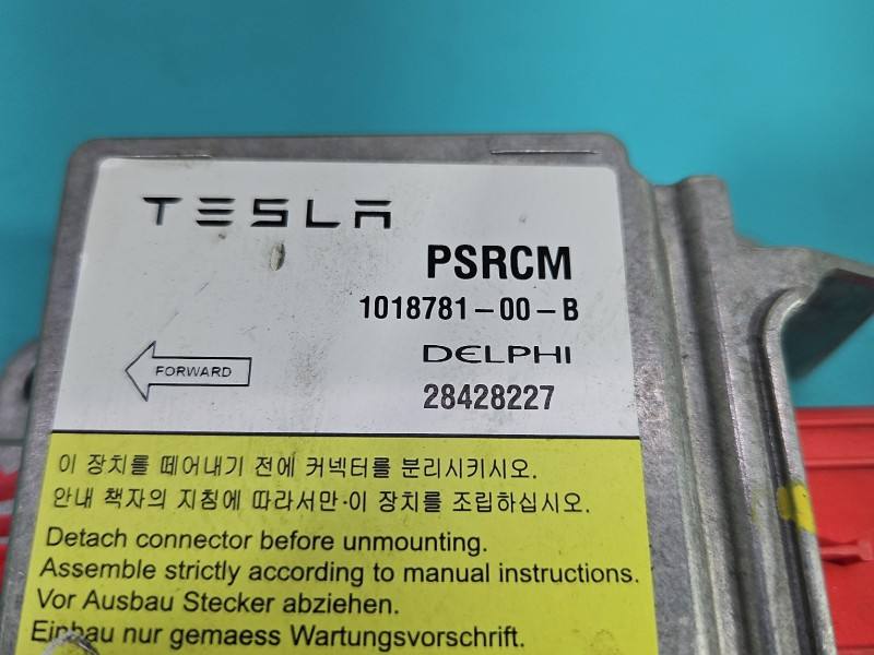 Блок керування Airbag Tesla Model S 1018781-00-B — фото деталі 3