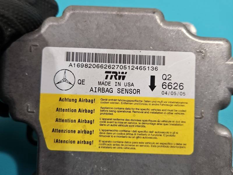 Блок керування Airbag Mercedes A W169 A1698206626270512465136 — фото деталі 3