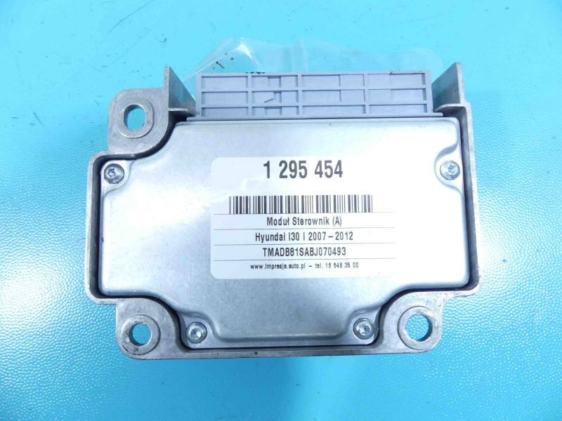 Блок керування Airbag Hyundai I30 95910-2R000 — фото деталі 5