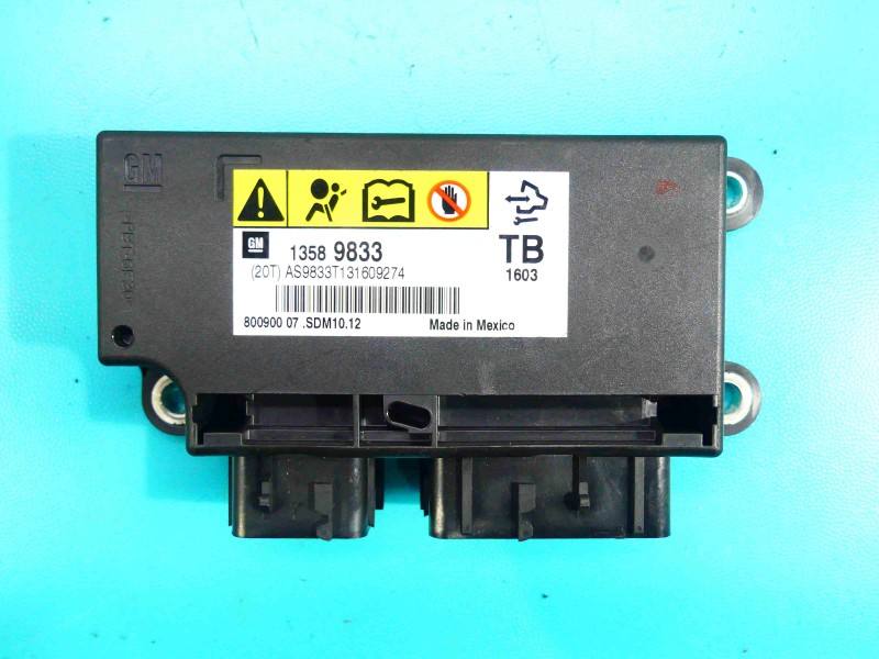 Блок керування Airbag Opel Insignia 13589833
