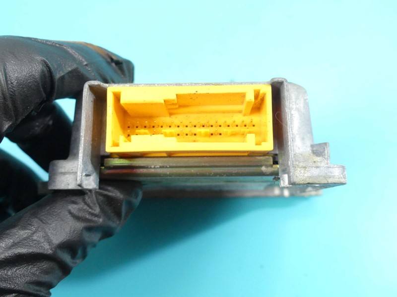 Блок керування Airbag Land Rover Freelander YWC105790 — фото деталі 5