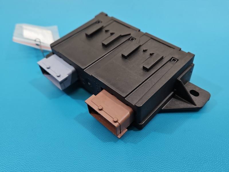 Блок управления модуль Citroen C4 9665524180