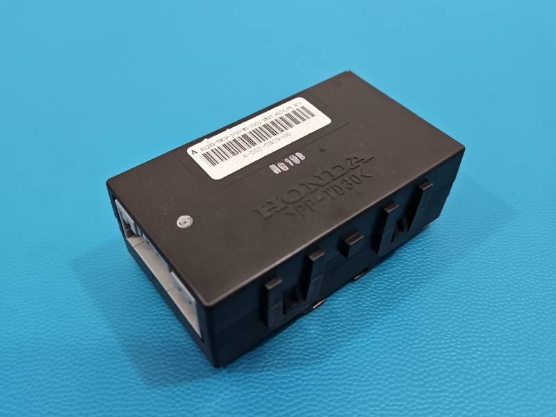 Блок керування модуль Honda CR-V 81289-TNC-J01