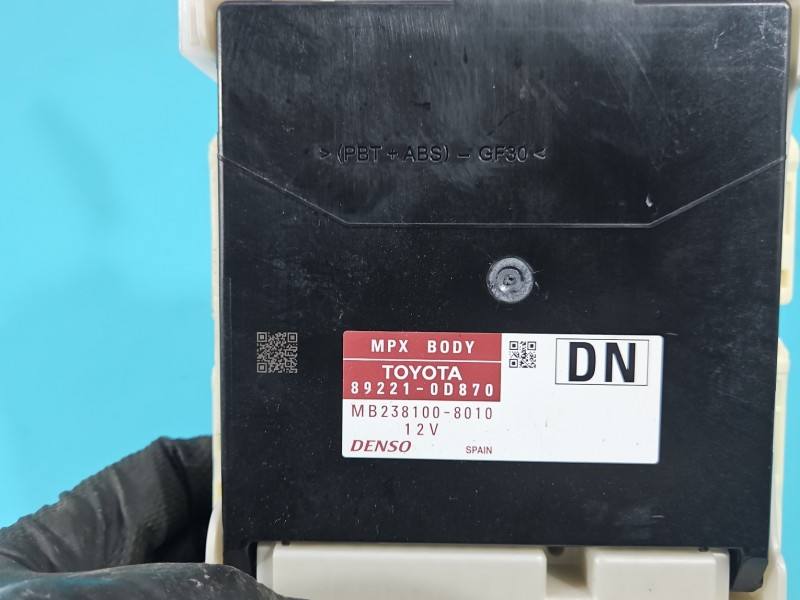 Блок керування модуль Toyota Yaris 3 89221-0D870 — фото деталі 5