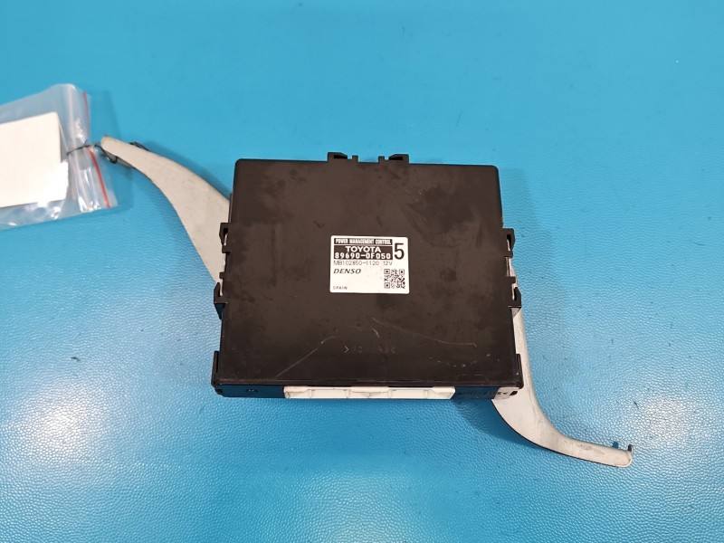 Блок керування модуль Toyota Verso 89690-0F050 — фото деталі 2