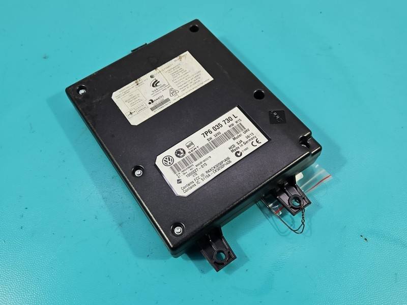 Блок керування модуль Volkswagen Passat B7 7P6035730L