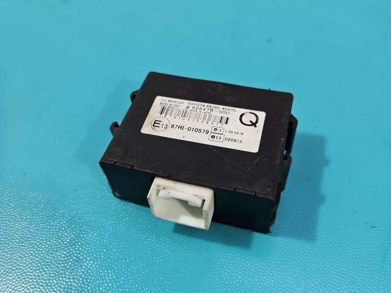 Блок управления модуль Toyota Rav4 89780-42070