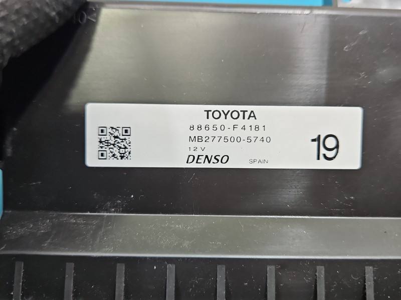 Блок керування модуль Toyota C-HR 88650-F4181 — фото деталі 3