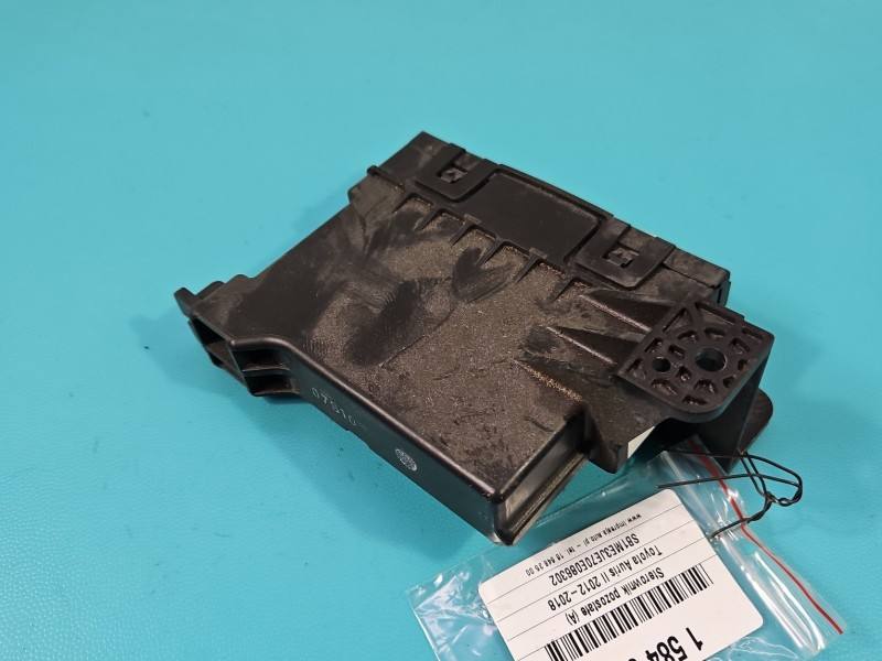 Блок управления модуль Toyota Auris 88650-02E70 — фото детали 5
