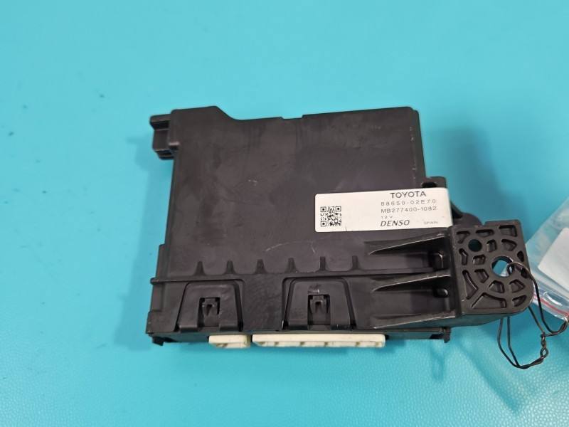 Блок управления модуль Toyota Auris 88650-02E70 — фото детали 6