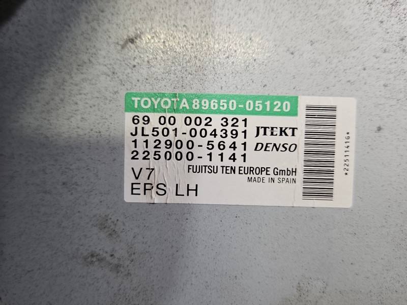 Блок керування модуль Toyota Avensis T27 89650-05120 — фото деталі 3
