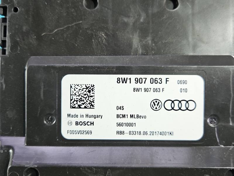 Блок керування модуль Audi A4 B9 8W1907063F — фото деталі 5