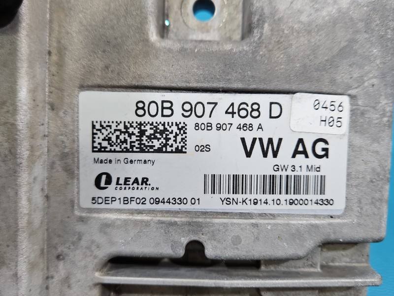 Блок керування модуль Audi A4 B9 80B907468D — фото деталі 3