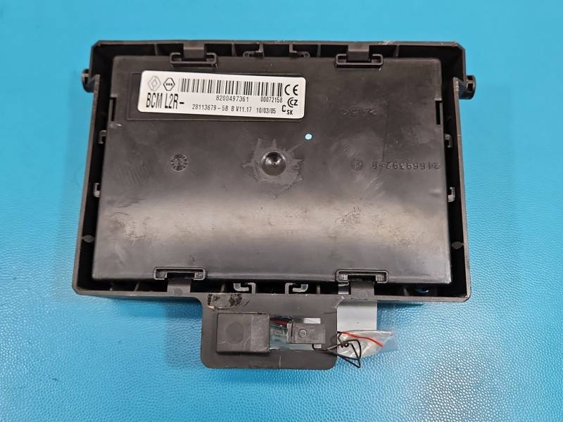 Блок керування модуль Renault Modus 8200497361 — фото деталі 3