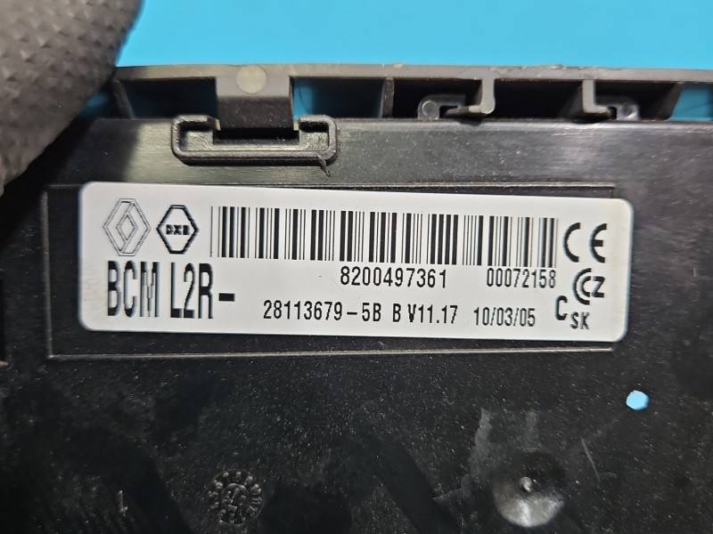 Блок керування модуль Renault Modus 8200497361 — фото деталі 4