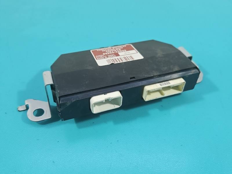 Блок керування модуль Toyota Rav4 89222-42033